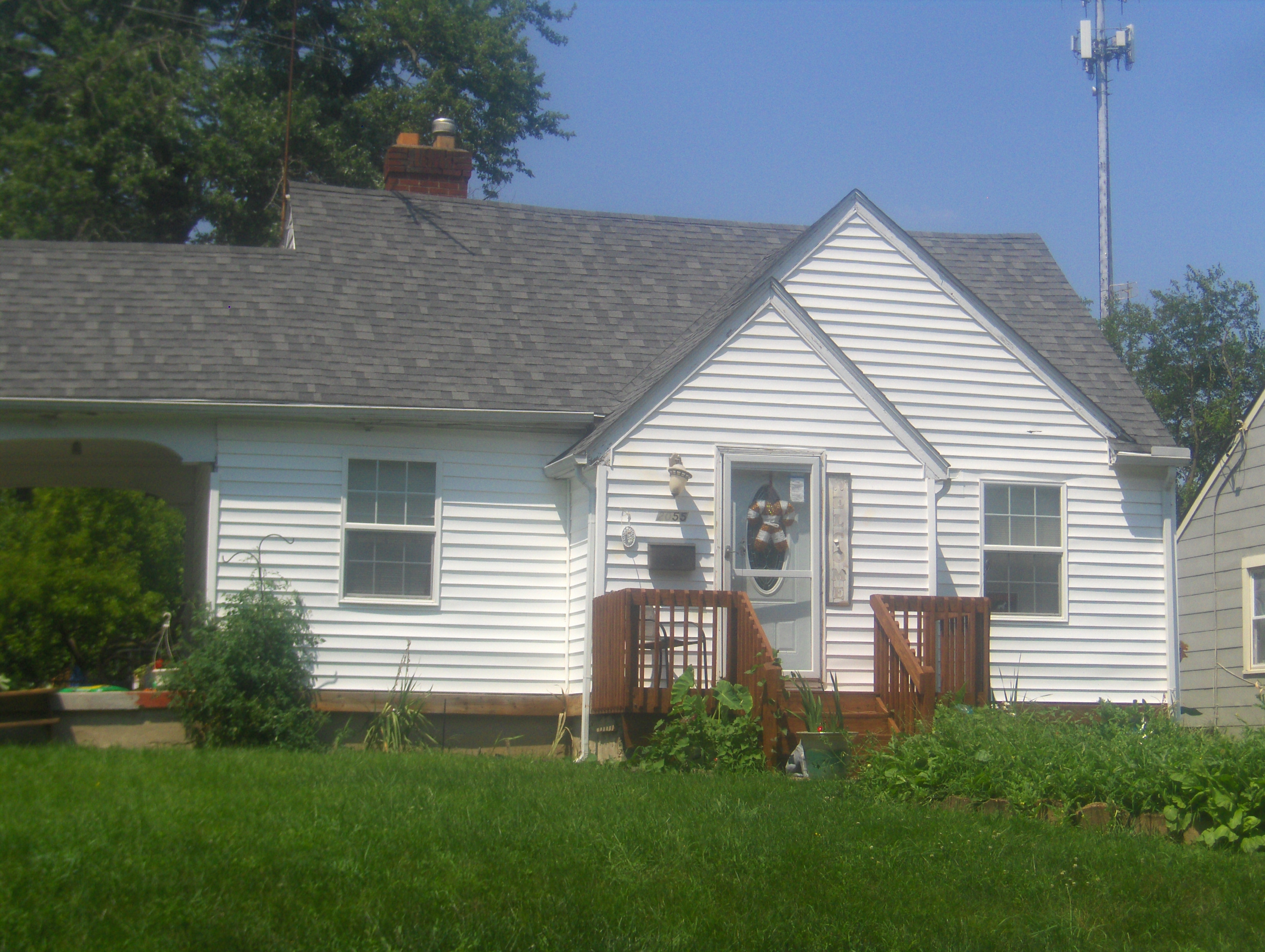 DAYTON 45406 2055 PARKHILL DR`