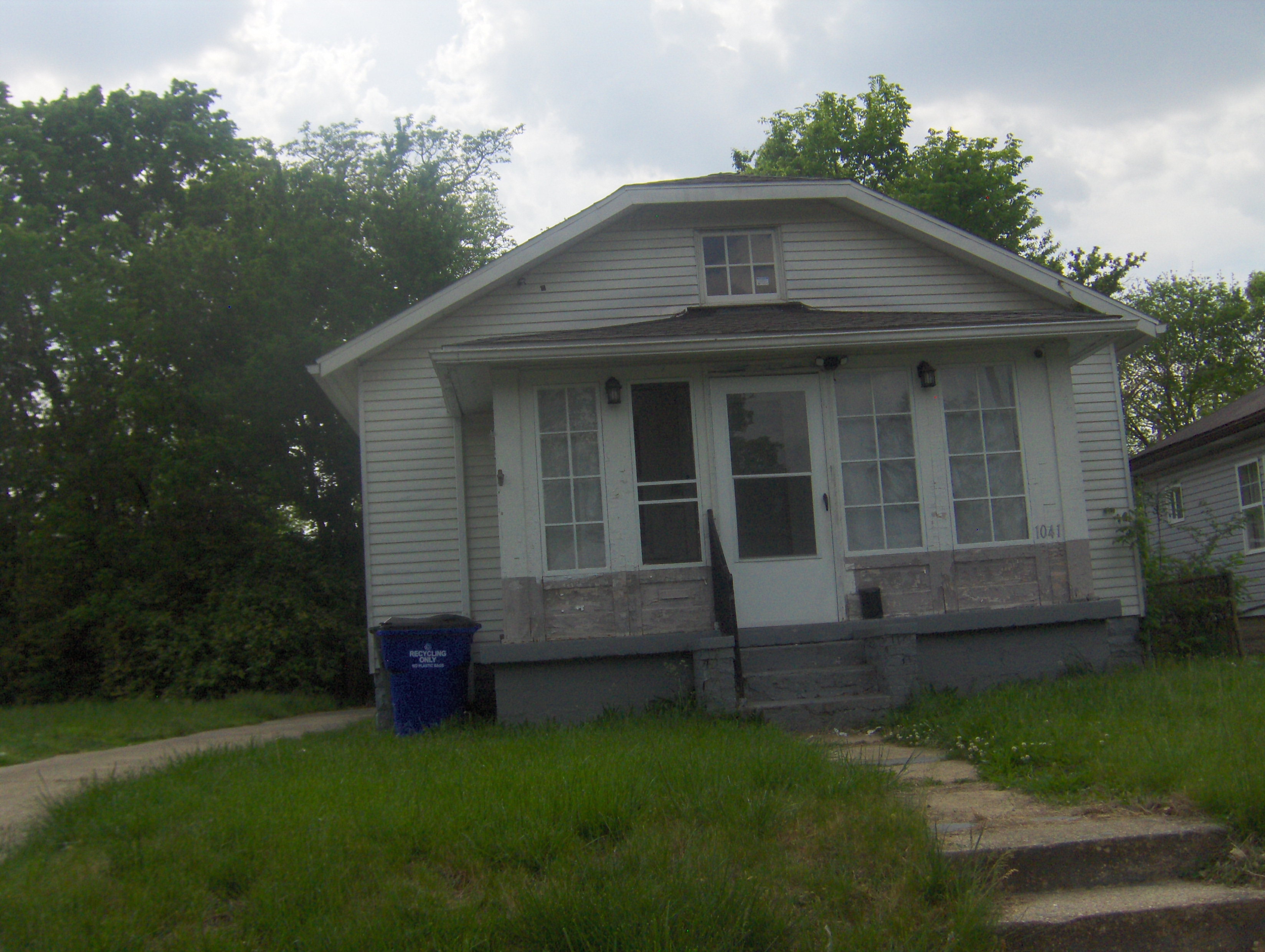 DAYTON 45402 1041 WALTON AVE